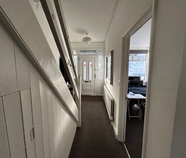 3 bedroom terraced house to rent - Photo 6