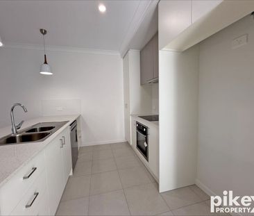 Low Maintenance 4 Bedroom Home - Photo 6