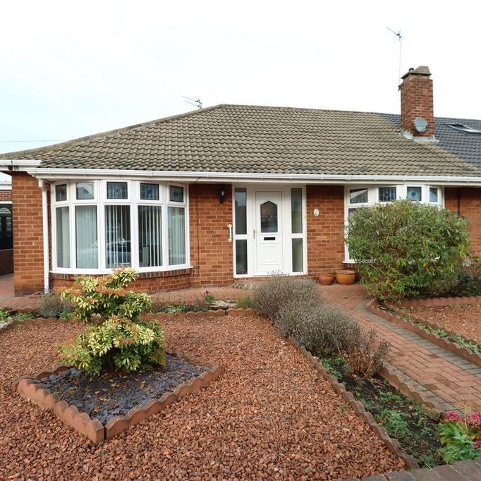 2 bedroom bungalow to rent - Photo 1