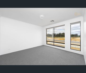 18 Amherst Road, Hilbert, WA 6112 - Photo 2