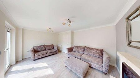 Anderby Walk, Westhoughton, BL5 - Photo 2