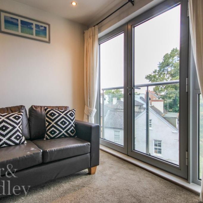 3 bedroom apartment to rent - Photo 1