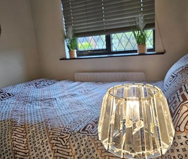 Room in a Shared House, Barrymore Court Holly Gardens Thorne, NG3 - Photo 2