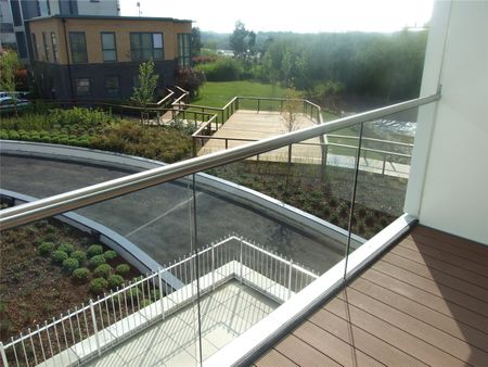 2 bedroom Flat in Cygnet House, Reading - Photo 3