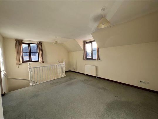 2 bedroom property to rent - Photo 1