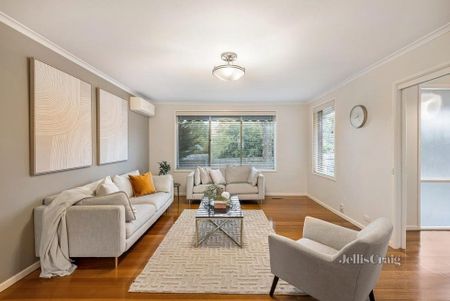 5 Smithdene Avenue, Ringwood East - Photo 3