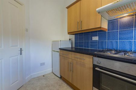 1 bedroom flat to rent - Photo 5