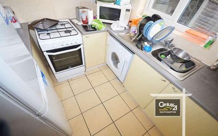 |ref: |, Mayfield Road, Southampton, SO17 - Photo 3