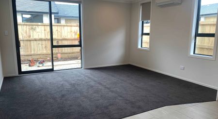 Sunny 2-bedroom duplex for rent!! - Photo 3