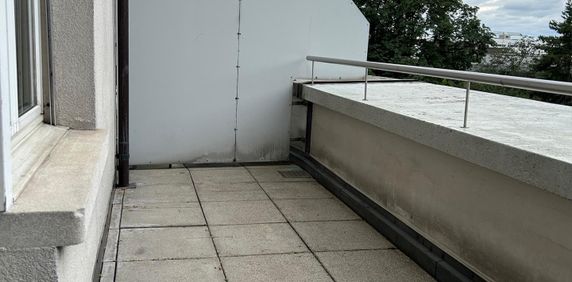 Mansarde mit Balkon Nähe Bahnhof SBB - Foto 2