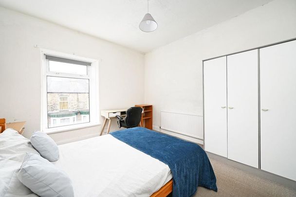 3 bedroom house share to rent - Photo 1