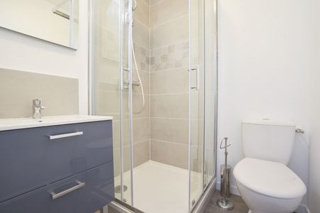 THIERS Roommate 6 Bedrooms at Lille - La Madeleine - Photo 5