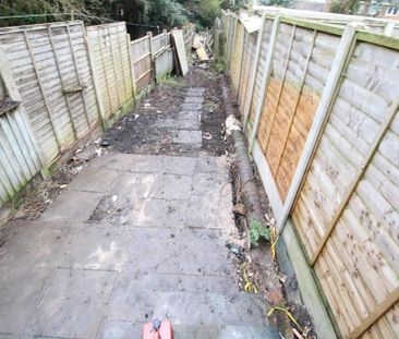 2 bedroom end of terrace house to rent - Photo 6