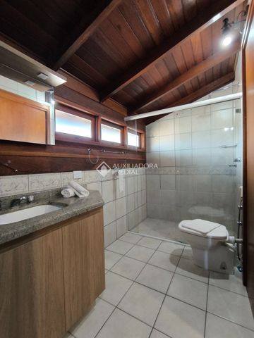 Casa com 4 quartos e 300m² para alugar em Jurerê, Florianópolis. - Foto 5