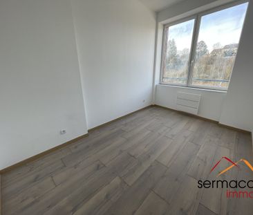 Appartement de type F3 au 2ème étage - Photo 1