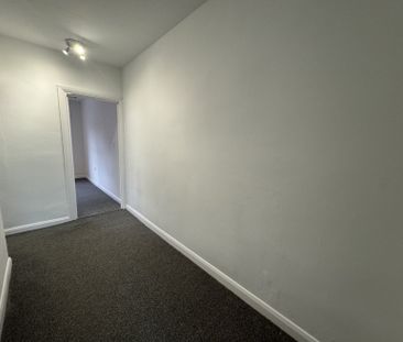 Main Road - Photo 6