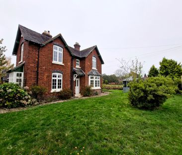 3 bedroom farm house to let - Photo 2