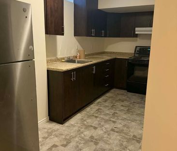 For Lease - 605 Remembrance Road, Brampton, Ontario - Photo 4