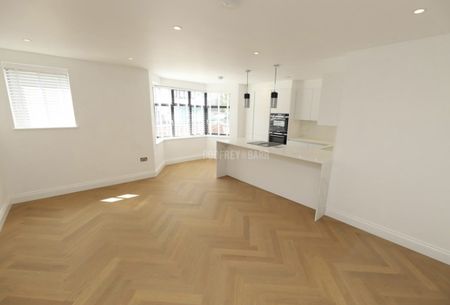 Silvercrest Court Golders Green NW11 - Photo 4