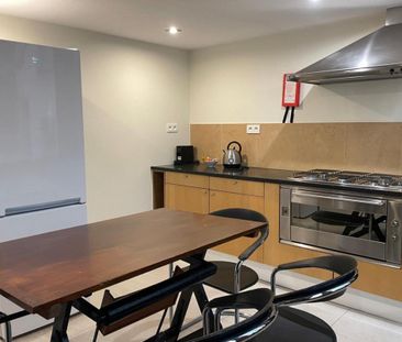 Lumineux appartement de ±250 m² au cœur de Bruxelles – Idéal pour l... - Photo 2