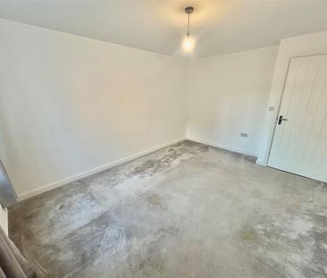 Meridian Close - Photo 3