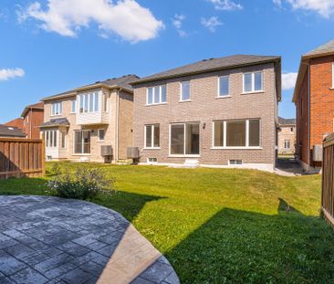 For Lease - 383 Royal West Drive, Brampton, Ontario - Photo 5