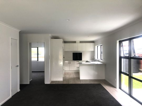 1/39 Kowhai Street, Hamilton Lake — - Photo 1