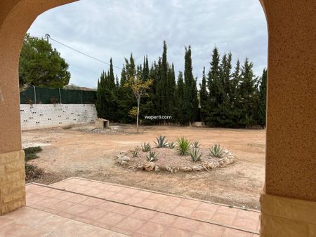 Country House in Crevillente, crevillente, for rent - Photo 2