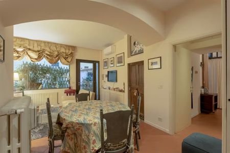 Via Maggio, Florence, Tuscany 50125 - Photo 3