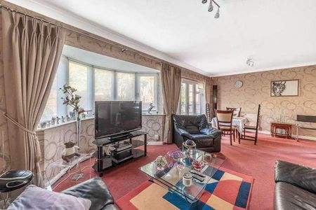 Jellicoe Gardens, Harrow, HA7 - Photo 3