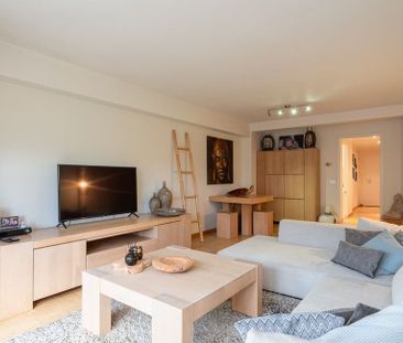 Appartement te huur in Knokke voor € 1.200 met 2 slaapkamers - Foto 1