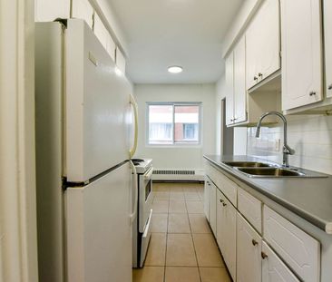 809 Bloomfield Avenue, Montréal, QC - Photo 1