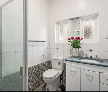4-bedroom shared house / townhouse, Swinburne Ave - Photo 6