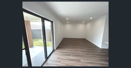 Beautiful Family Home - Photo 3