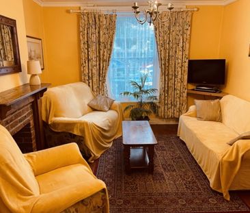 HOUSE SHARE – TWO LOVELY ROOMS FOR RENT in a beautiful 7-bedroom de... - Photo 1