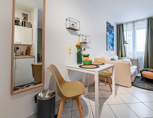 City-Residence: Modernes Apartment in Laufnähe zur Leipziger Straße - Foto 1