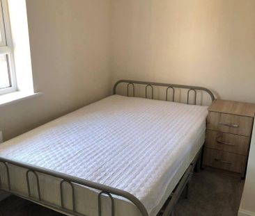 2 bedroom semi-detached house to rent - Photo 4