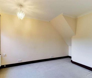 Alfold Road, Cranleigh, GU6 - Photo 4