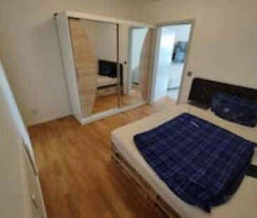 Stilvolle möblierte Wohnung gehobener Innenausstattung mit EBK - Foto 1