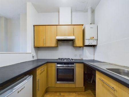 1 bedroom ground floor flat to rent - Photo 4