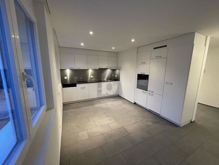 4.5 Zimmer, 100 m², 2. Stock - Photo 4