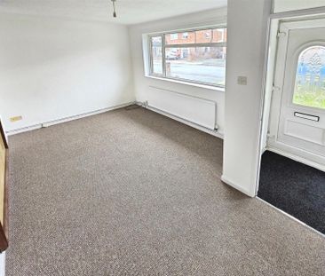 2 Bedroom Apartment to Rent in Hillary Road, Rushden, Northants, NN10 - Photo 2