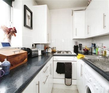 Dagnall Park, London, SE25 5EG - Photo 3