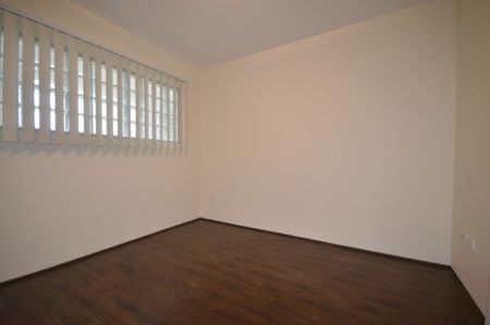 2 Bedroom Apartment with Ducted A&sol;C - Photo 5