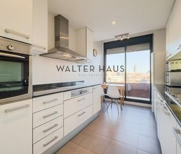 Barcelona, Barcelona - Photo 2