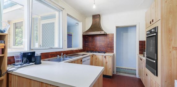 18 Roderick Street, Doncaster East - Photo 2