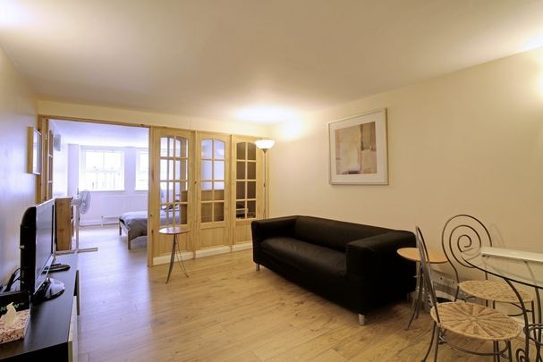 1 Bed Flat, Middlesex Street, E1 - Photo 1