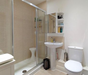 2 bedroom end of terrace house to rent - Photo 5