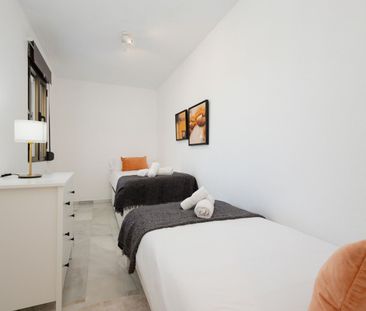 Middle Floor Apartment in Puerto Banús - Photo 3