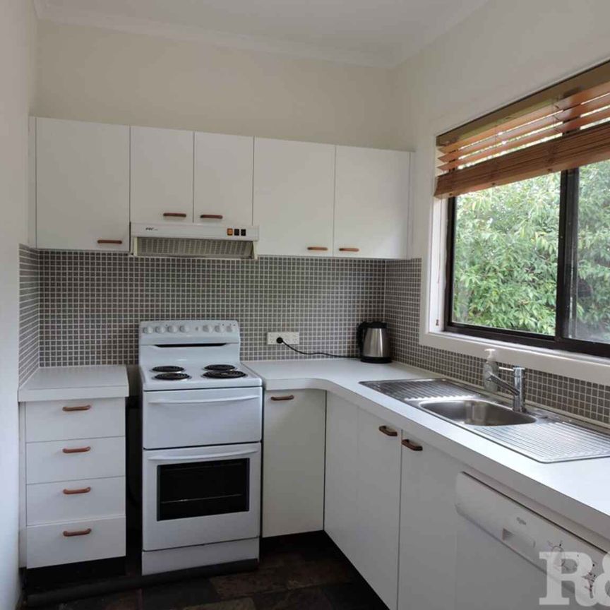FAMILY HOME IN A PRIME LOCATION - Photo 1